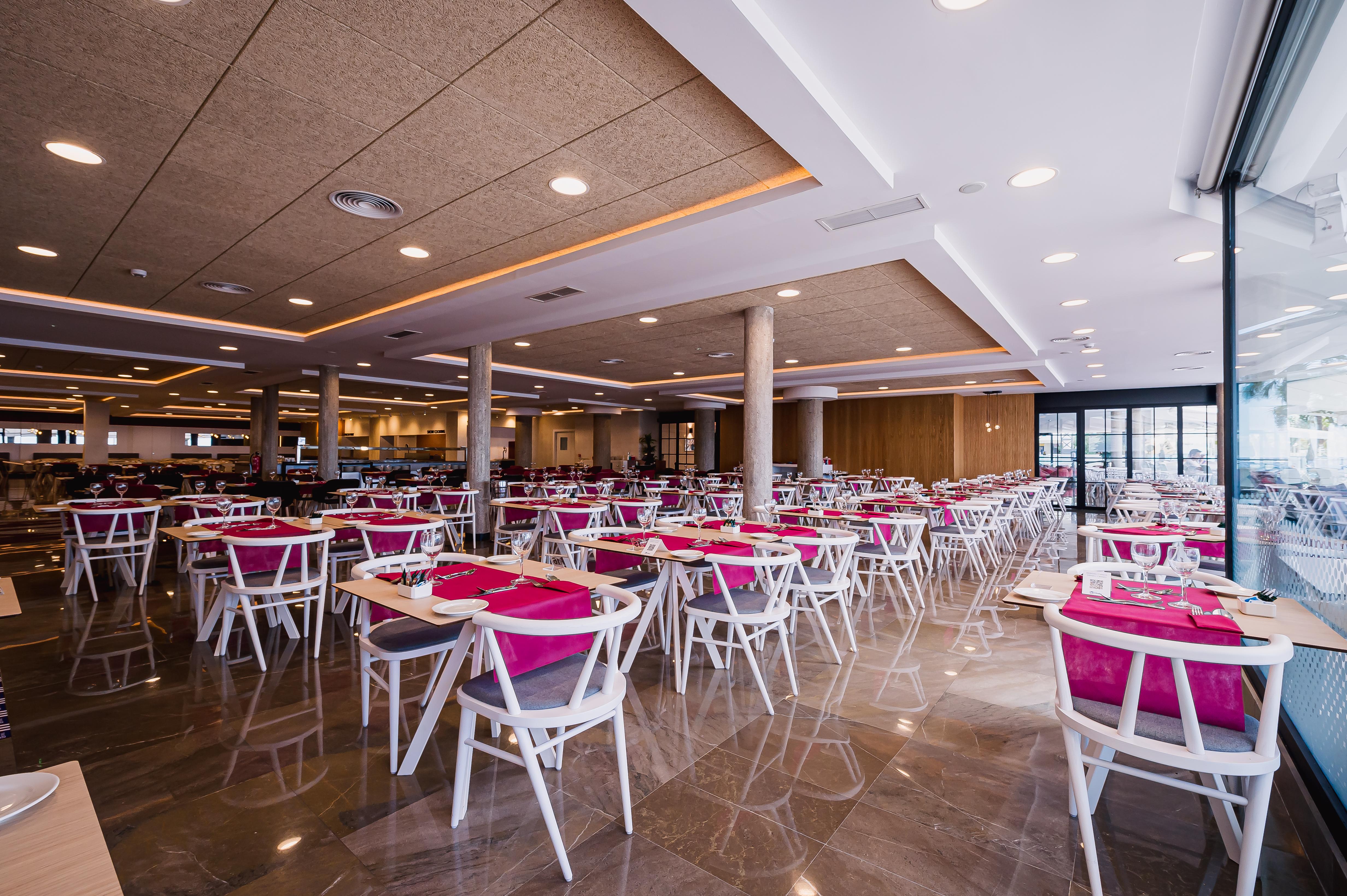 בנידורם Hotel Cimbel מראה חיצוני תמונה