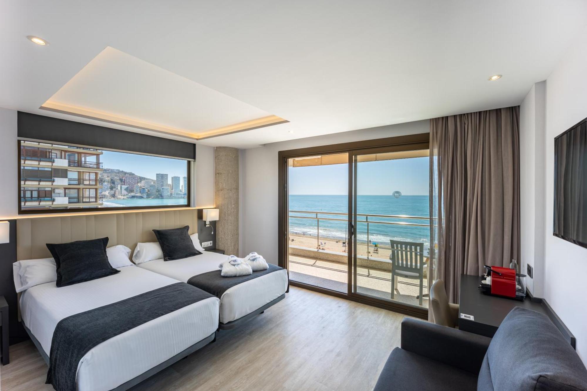 בנידורם Hotel Cimbel מראה חיצוני תמונה